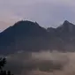 Kenaikan status Gunung Merapi menjadi Waspada tidak mempengaruhi aktivitas sekitar Gunung Merapi (Liputan6.com/Andrian M Tunay).