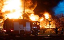Kebakaran Rumah di Grogol Petamburan, 15 Mobil Damkar Dikerahkan Melawan Api
