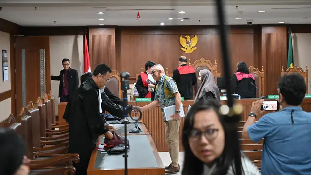 Terdakwa kasus dugaan korupsi pengadaan LNG PT Pertamina (Persero), Hari Karyuliarto usai sidang lanjutan beragendakan replik di Pengadilan Tipikor Jakarta. (Istimewa)