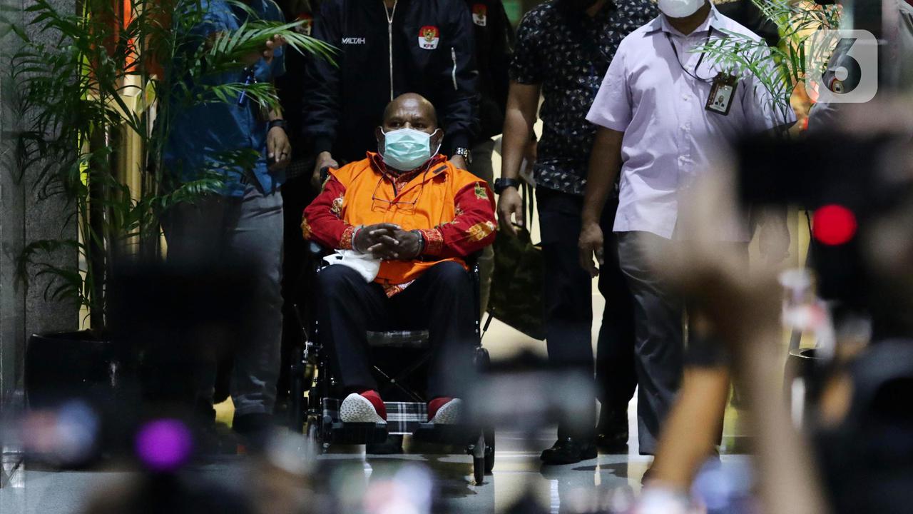 Gubernur Papua nonaktif Lukas Enembe Resmi Huni Rutan KPK