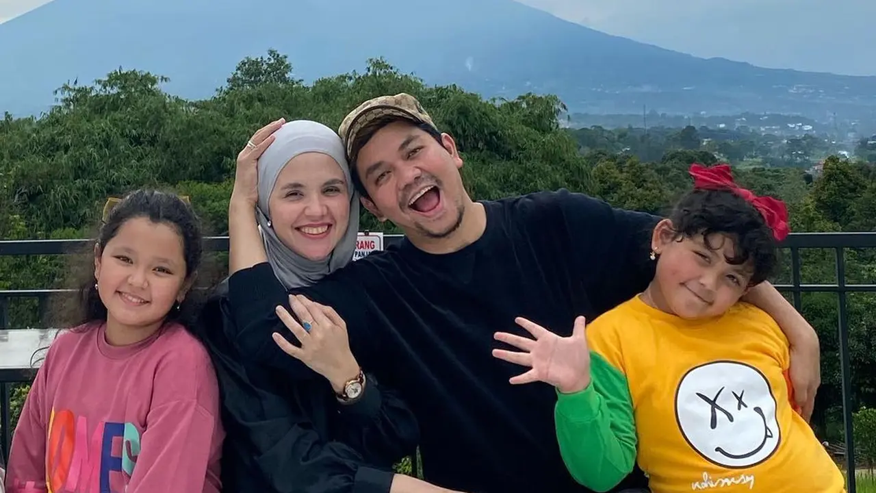 Indra Bekti dan Aldila Jelita