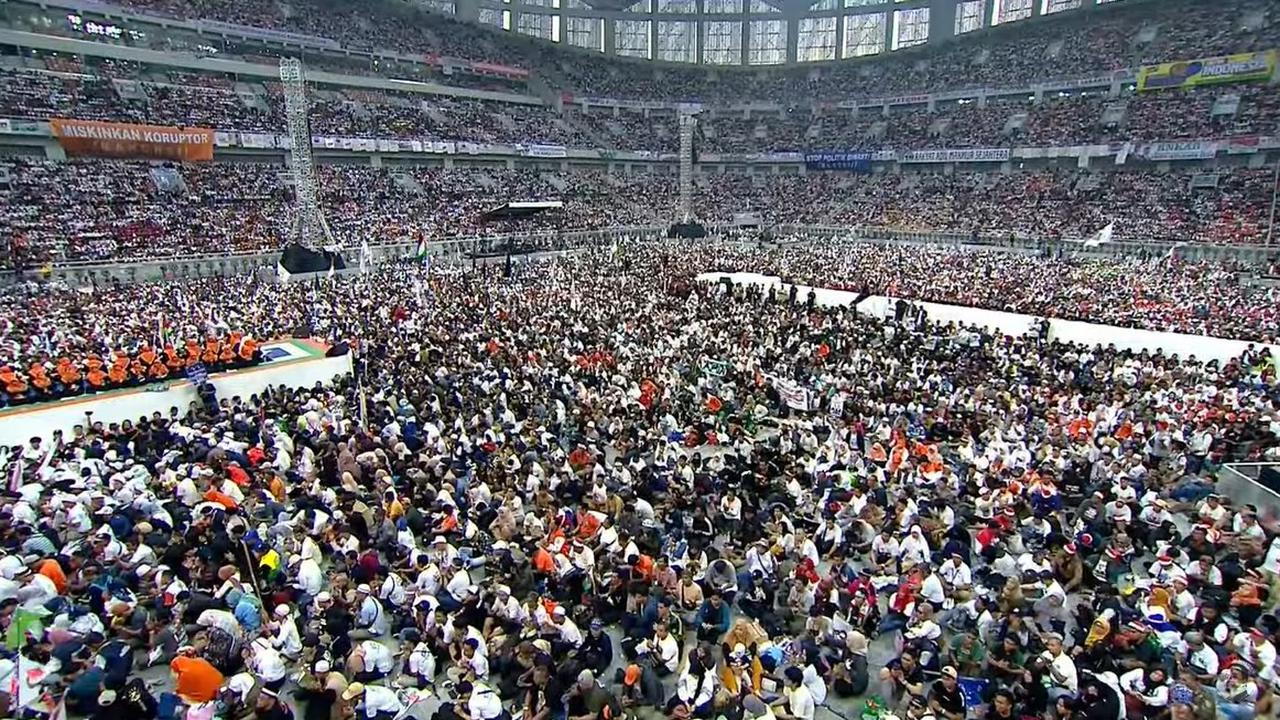 Massa memadati kampanye akbar pasangan calon nomor urut 1, Anies Baswedan-Muhaimin Iskandar (Cak Imin) di JIS, Sabtu (10/2/2024).