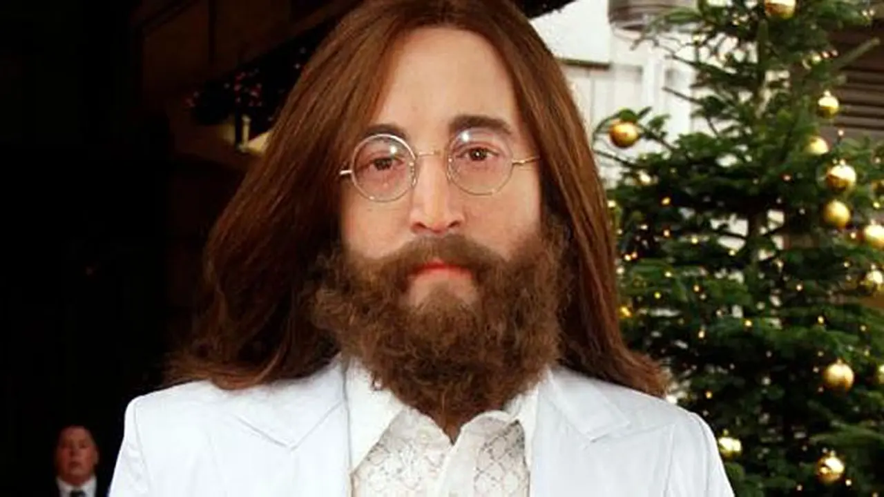 john-lennon-131031b.jpg