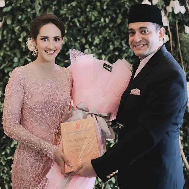 FOTO: Begini Momen Pertunangan Tsamara Amany dengan Seorang Dosen Ismail Fajrie Alatas