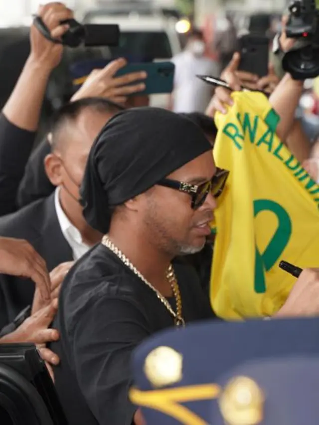 Raffi Ahmad dan Ronaldinho (Instagram/raffinagita1717)