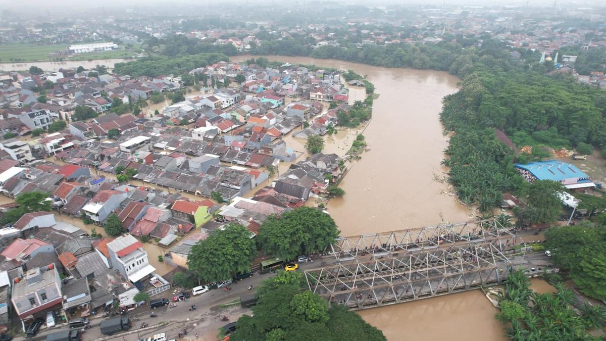 Pantuan udara kondisi banjir di Kota Bekasi