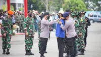 Kapolri Jenderal Listyo Sigit Prabowo, bersama Panglima TNI, Marsekal TNI Hadi Tjahjanto, membuka Latihan Integrasi Taruna Wreda (Latsitarda) ke-41 di Kota Medan