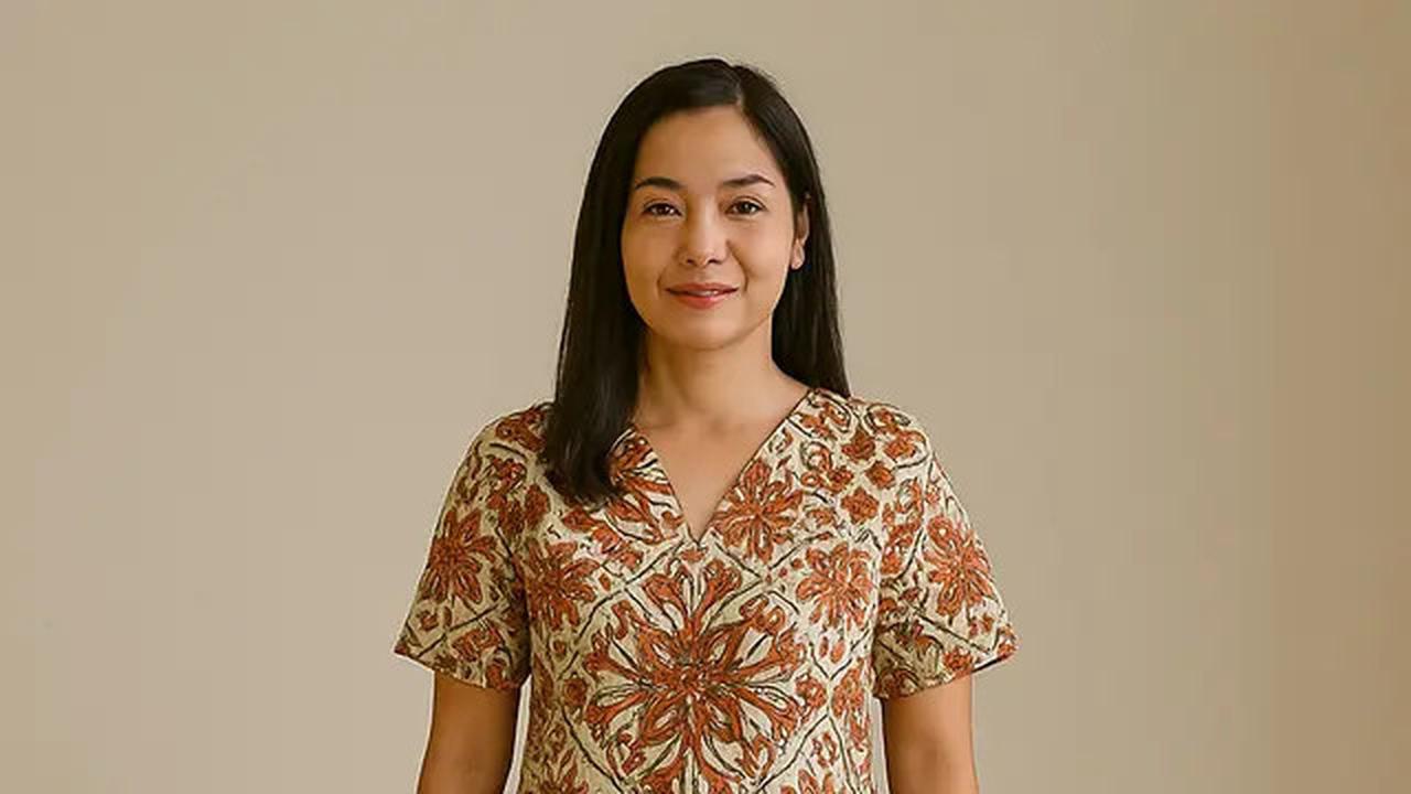 5 Model Jahitan Baju Batik Wanita Terbaru dengan Gaya Modern di Tahun 2025
