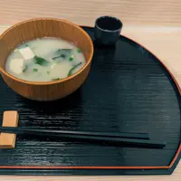 Temukan 5 Benefit dari miso soup untuk anak yang tak terduga./ Photo by note thanun on Unsplash.