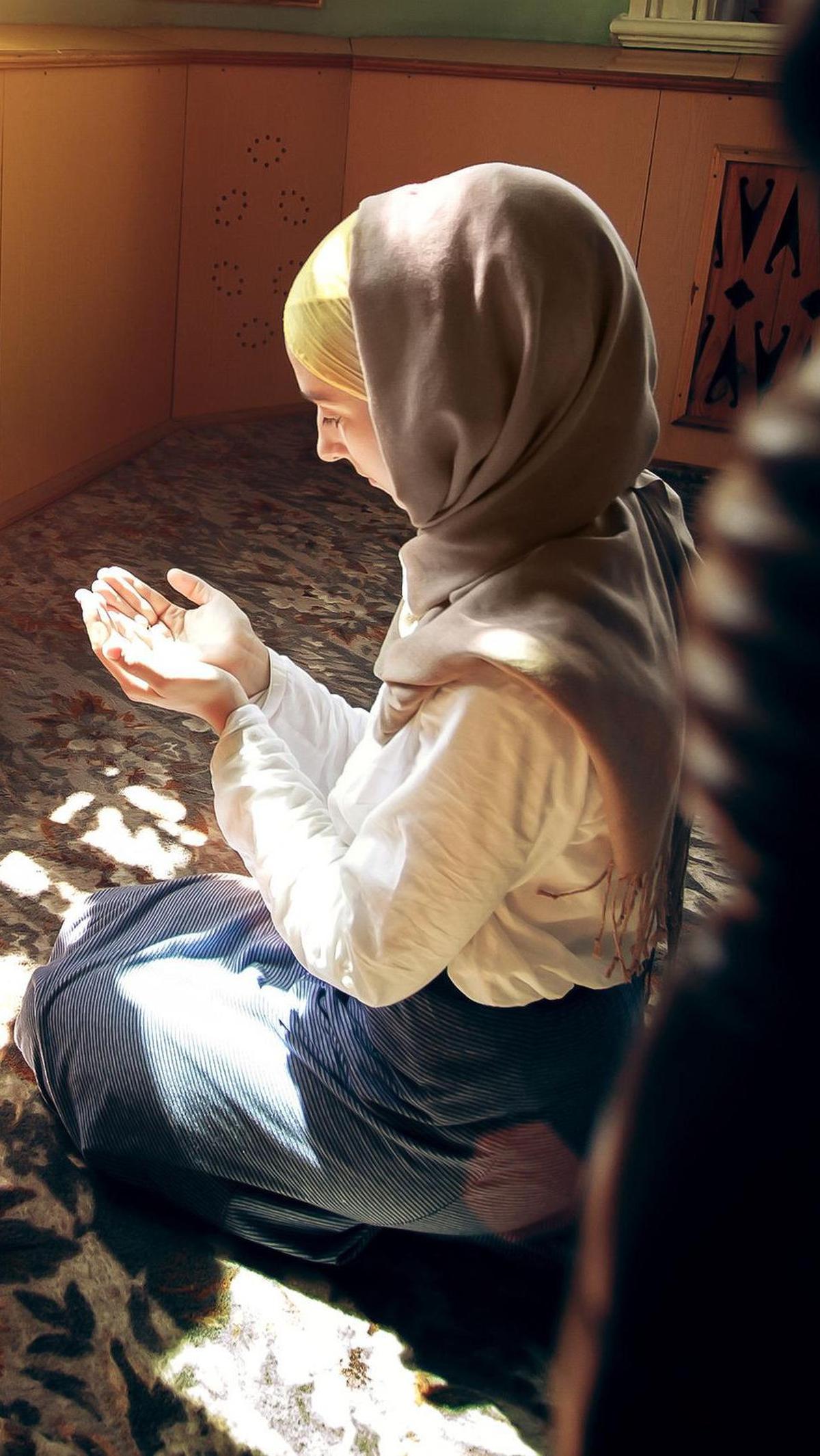 Ayat Alquran yang Dibaca Setelah Sholat Subuh<br>