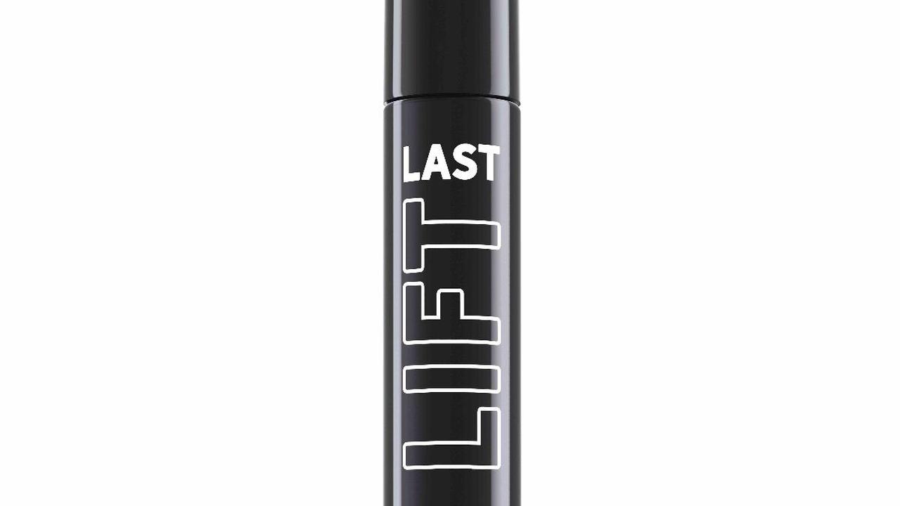 1. Wardah - EyeXpert Liftlast Waterproof Mascara<br>