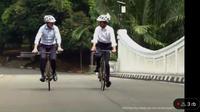 Presiden Joko Widodo (Jokowi) mengajak&nbsp;Perdana Menteri Australia yang baru terpilih, Anthony Albanese bersepeda sebelum berbicara empat mata. (Biro Pers Sekretariat Presiden)
