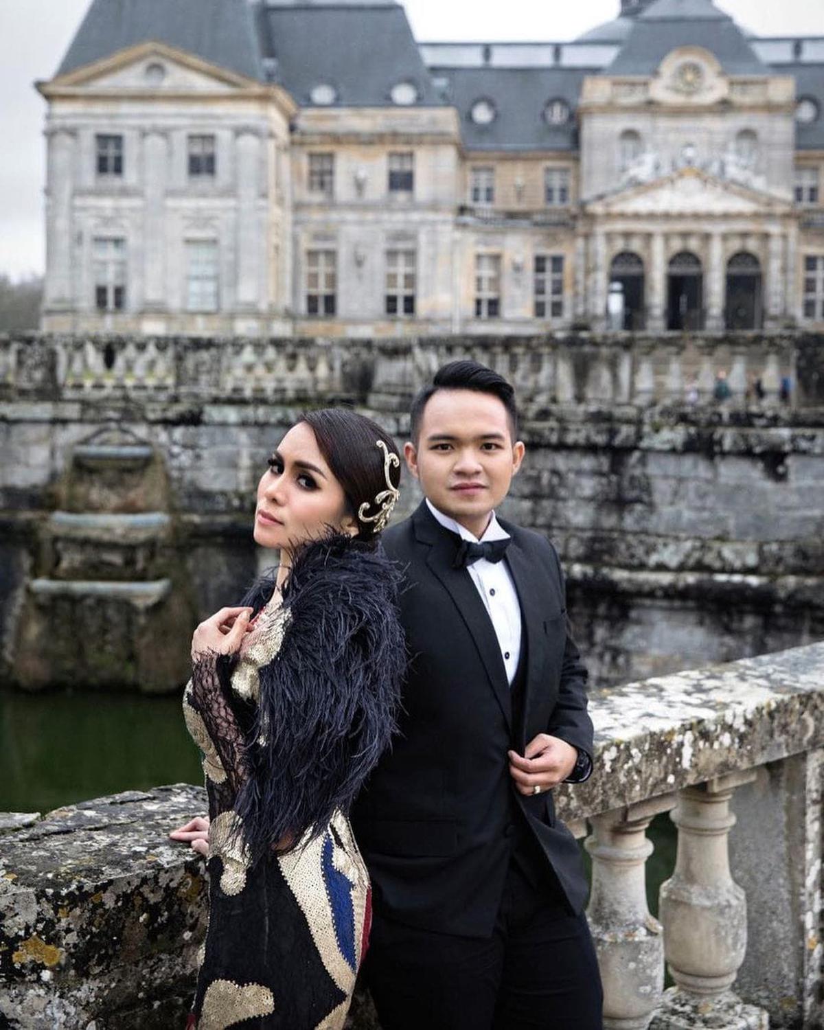 Apa Pekerjaan Nicola Reza Samudra? Ini Profil Pengusaha Sukses Suami Momo Geisha