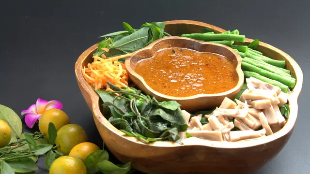 Cobain Sambel Pecel Raos Eco asal Blitar, Punya Pilihan Pedas Sesuai Selera Lho!