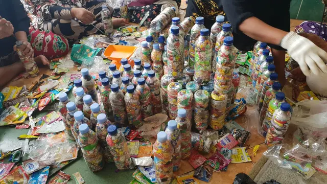 Upaya Pertamina Berdayakan Masyarakat Kurangi Sampah Melalui Ecobrick