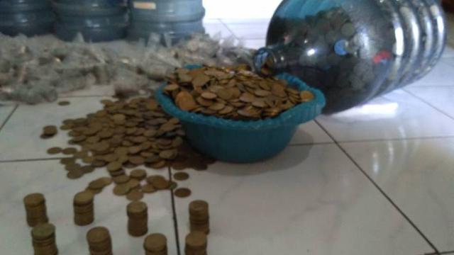 Download 44 Koleksi Gambar Duit Receh Banyak Paling Baru Gratis HD