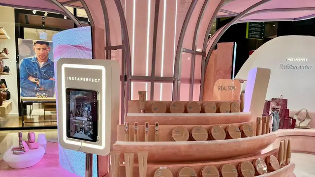 Pop Up Store Instaperfect “Real Skin Atelier” (photo by: fimela.com)