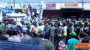 Citizen6, Brebes: Sedikitnya 100 orang petani melakukan demo di Brebes minta pmerintah untuk tolak mengimpor bawang. (Pengirim: Habty Yunita)