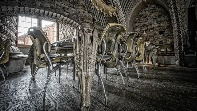 H.R. Giger Bar, Swiss