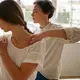 Mengenali pentingnya melatih otot belikat untuk mendapatkan postur bahu yang lebih tegap dan sehat bagi Sahabat Fimela. [Dok/Pexels.com/Yan Krukau].