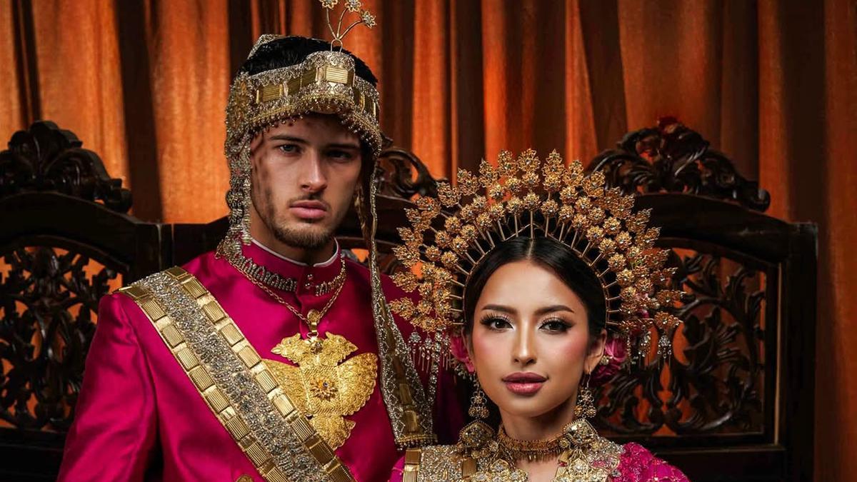 8 Potret Jennifer Coppen dan Justin Hubner Tampil Mewah dalam Baju Bodo Makassar, Foto Prewedding Terbaru Banjir Pujian