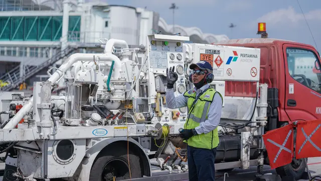PT Pertamina Patra Niaga, memberikan penyesuaian harga khusus avtur. (Foto: Pertamina)