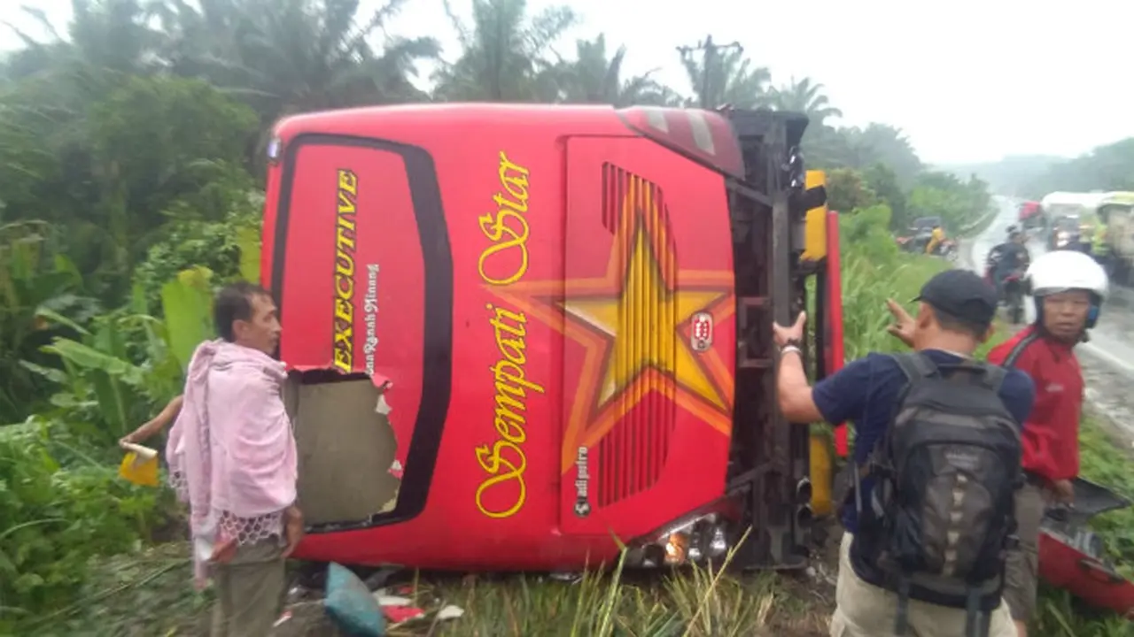 Bus Sempati Star Kecelakaan Tunggal di Jalur Lintas Sumatera, 3 Penumpang Tewas