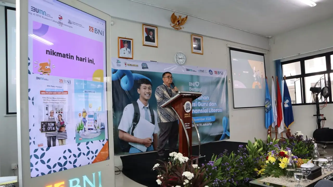 BNI Serahkan Sertifikat Pelatihan Guru dan Literasi Keuangan untuk Pelajar