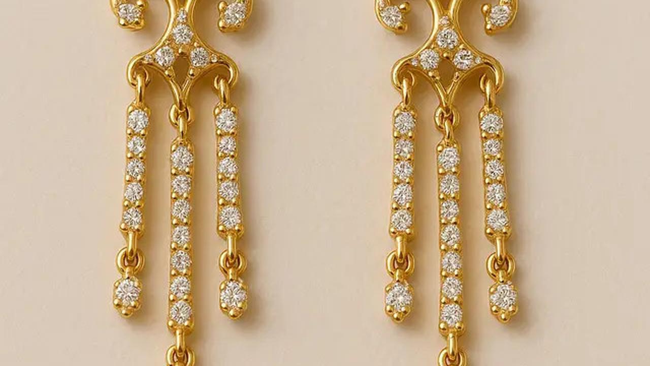 7 Model Anting Emas yang Cocok untuk Wajah Bulat, Menawan dan Elegan