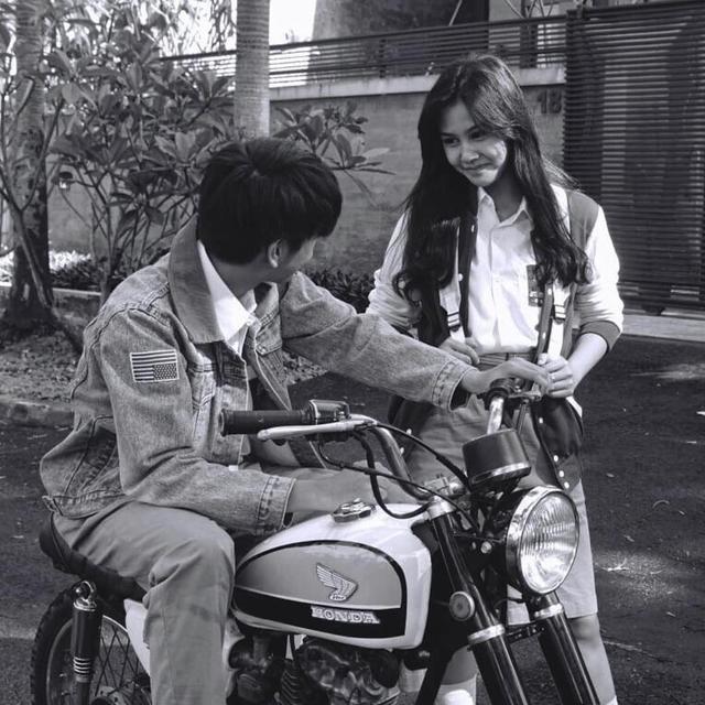 Dilan-Milea diperankan pasangan Iqbaal Ramadhan-Vanesha Prescilla. (Foto: Dok. Instagram dilan1991themovie)