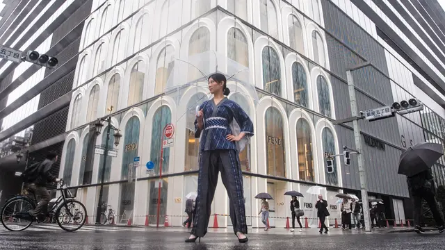 [Bintang] Tenun Ikat