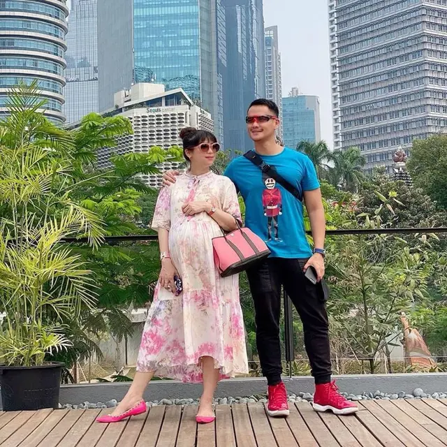 Potret Melissa Aryani Istri Choky Sitohang Hamil Anak Ketiga. (Sumber: Instagram/mrssitohang)