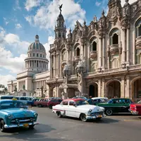 Nuansa tahun 60-an yang kentara di kota Havana, Kuba.