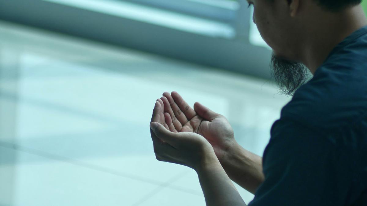 Doa Kamilin Tarawih Lengkap: Permohonan Sempurna Setelah Salat Malam Ramadan