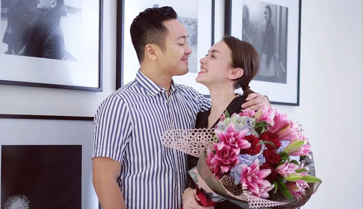 Rianti Cartwright (Instagram/riantic)