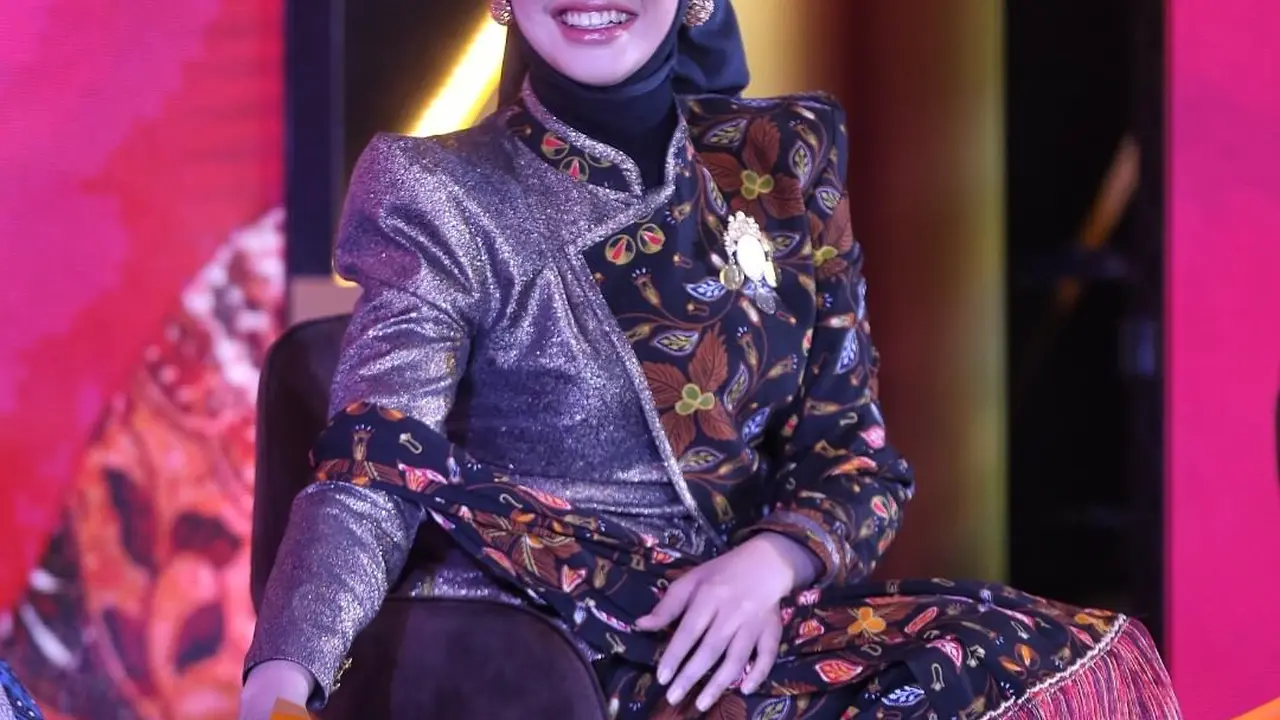 Zahra Yolanda Kenalkan Filosofi Kain Batik Pulau Taliabu di Parade Wastra Daerah 2024