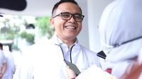 Menteri Pendayagunaan Aparatur Negara dan Reformasi Birokrasi (PANRB) Abdullah Azwar. Pendaftaran sekolah kedinasan tahun 2023 dibuka sejak 1 April 2023. Pendaftaran dapat dilakukan secara online pada portal Sistem Seleksi Calon Aparatur Sipil Negara (SSCASN) Badan Kepegawaian Negara (BKN) melalui situs https://dikdin.bkn.go.id/ .