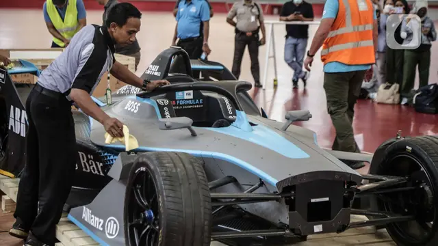Begini Wujud Replika Mobil Formula E