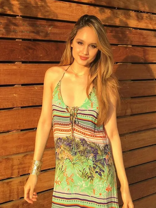 Selain berprestasi di bidang pendidikan, film The Ninth Passengers juga menjadi bukti keberhasilan Cinta yang lainnya. Berperan sebagai Nicole, Cinta beradu peran bersama beberapa artis Hollywood papan atas. (Instagram/claurakiehl)