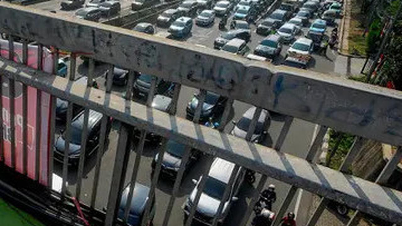 Horor Kemacetan Parah di Jalan TB Simatupang, Ternyata Ini Penyebabnya