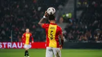 Aksi bek kiri Timnas Indonesia, Dean James bersama Go Ahead Eagles di Liga Europa 2025/2026. (Instagram Dean James)