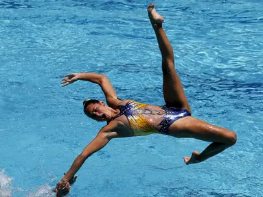 Aksi tim renang indah Prancis dalam kualifikasi Olimpiade 2016 di Rio de Janeiro, Brasil, (6/3/2016). (Reuters/Sergio Moraes)