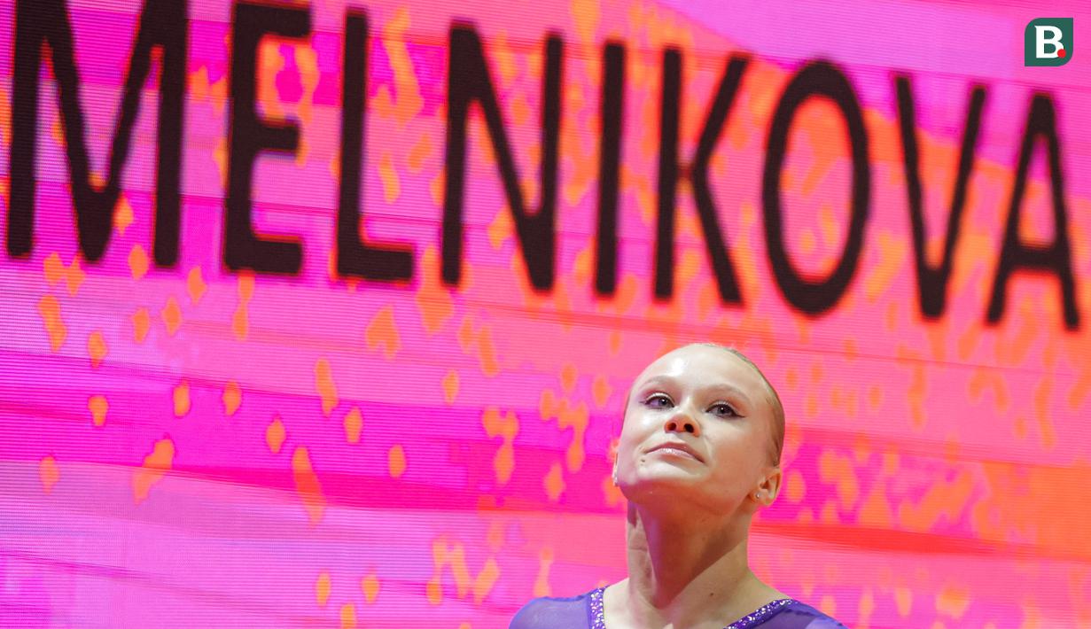 Pesenam asal Rusia, Angelina Melnikova setelah beraksi pada nomor meja lompat pada final aparauts putri Kejuaraan Dunia Gimnastik 2025 di Indonesia Arena, Senayan, Jakarta, Jumat (24/10/2025).(Bola.com/Bagaskara Lazuardi)