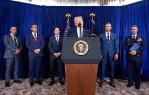 Presiden Amerika Serikat Donald Trump melakukan konferensi pers di klub Mar-a-Lago miliknya pada Sabtu (3/1/2026), di Palm Beach, Florida, terkait serangan ke Venezuela dan penangkapan Presiden Nicolas Maduro. (Dok. AP/Alex Brandon)