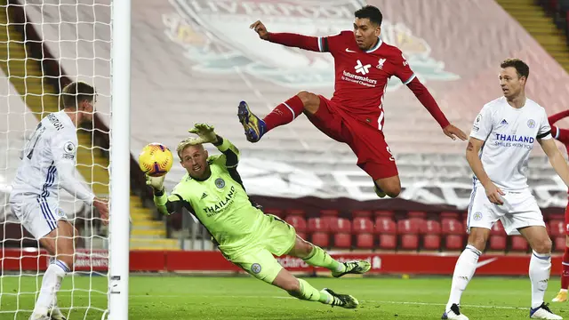 FOTO: Liverpool Bantai Leicester City 3-0 di Anfield