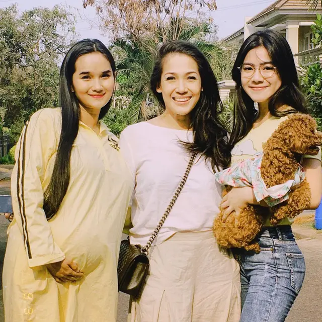 4 Tahun Kerja Bareng, Ini 6 Kebersamaan Felicya Angelista, Mieke Amalia dan Faby Marcelia