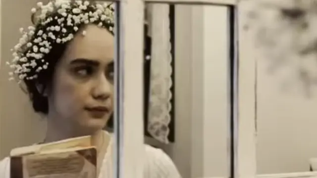 Putri Anne Lepas Hijab