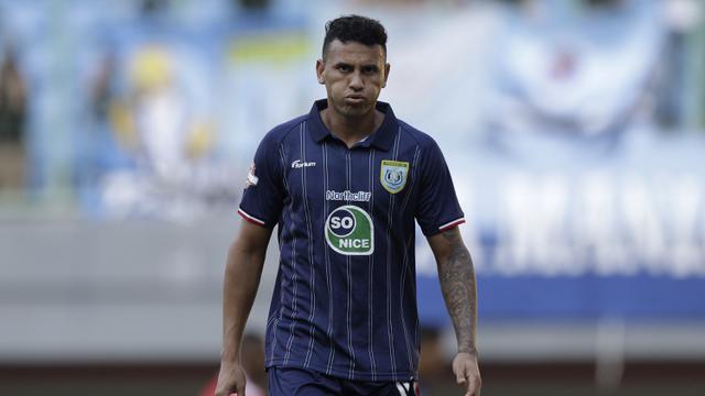 Perseru Badak Lampung Vs Persela Lamongan