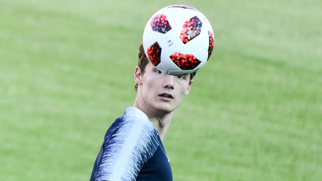 Juventus Turut Buru Pavard