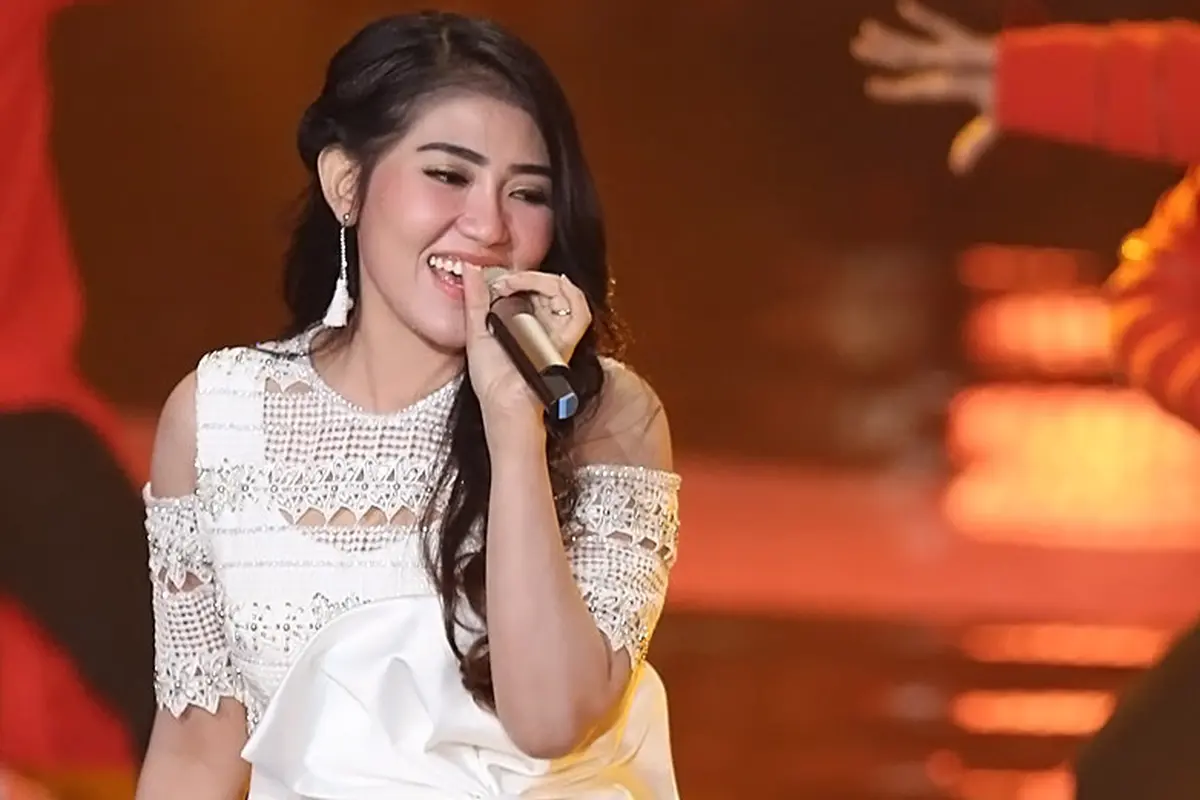 [Bintang] Intip Lagi Penampilan Via Vallen di Liga Dangdut Indonesia